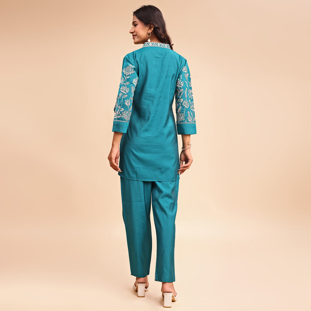 Casual And Trendy Cord Set