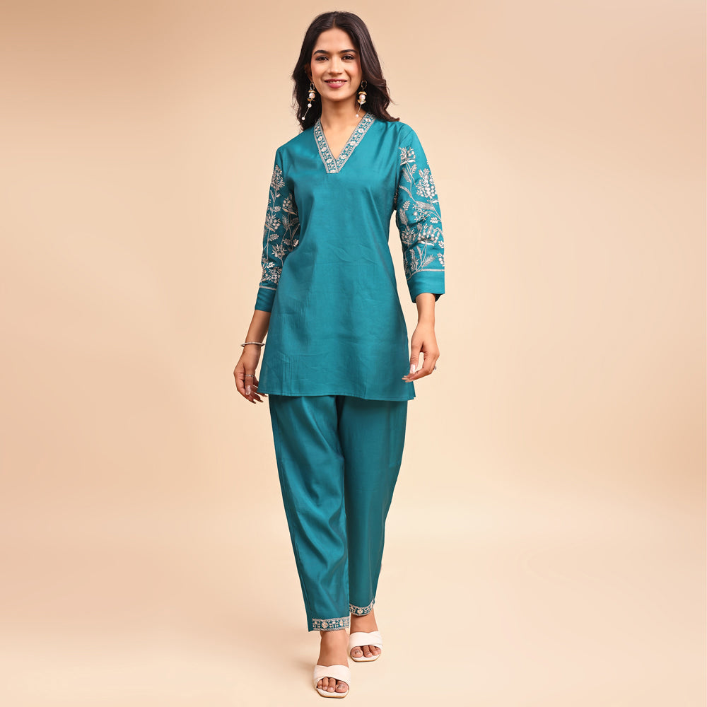 Casual And Trendy Cord Set