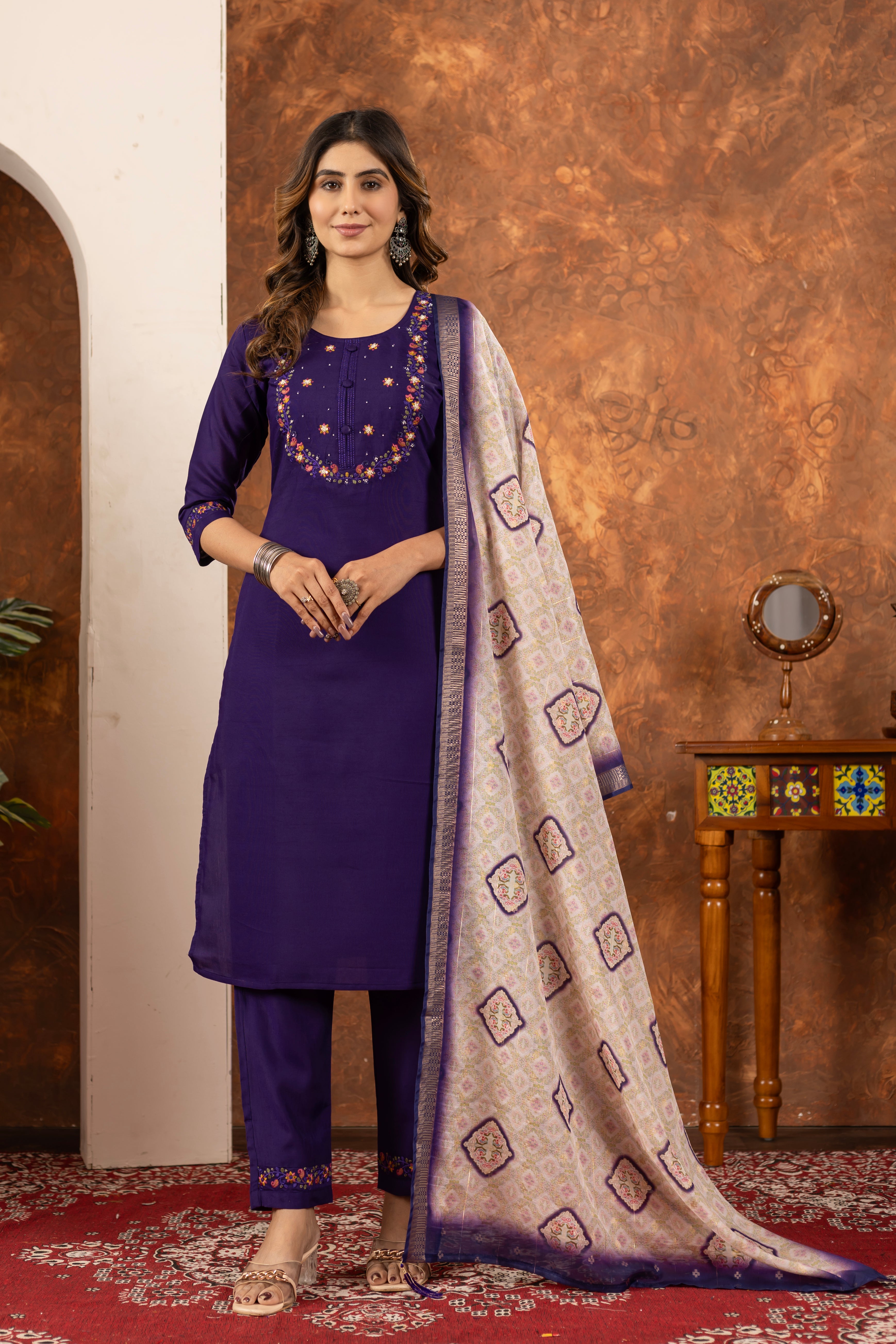 Elegant Women's Kurta Pant Set