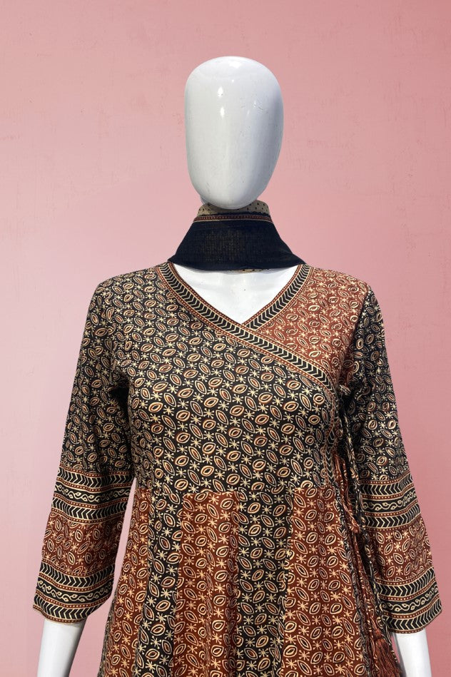 UNGRAKHA STYLE PAIR ROUND