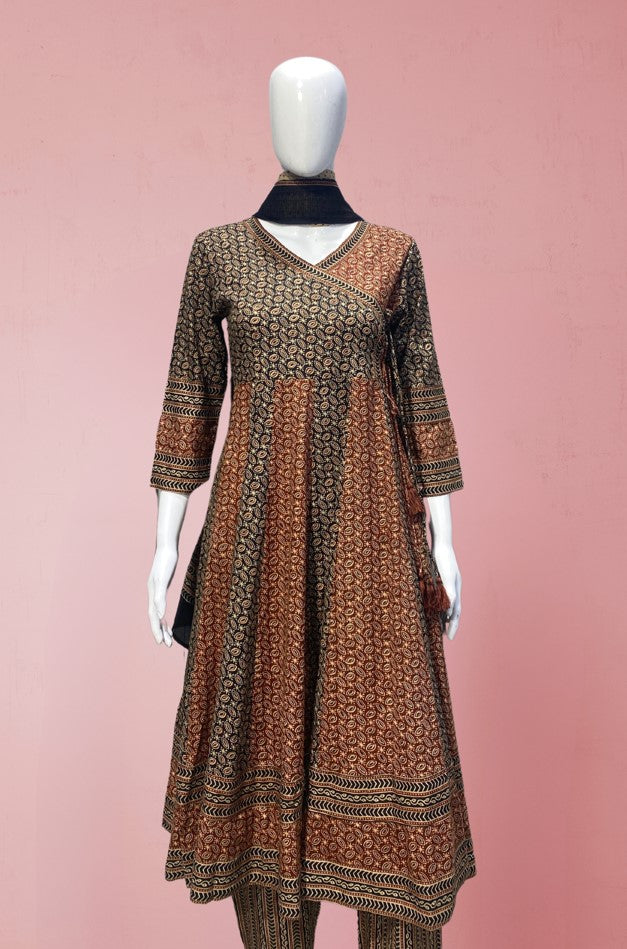 UNGRAKHA STYLE PAIR ROUND