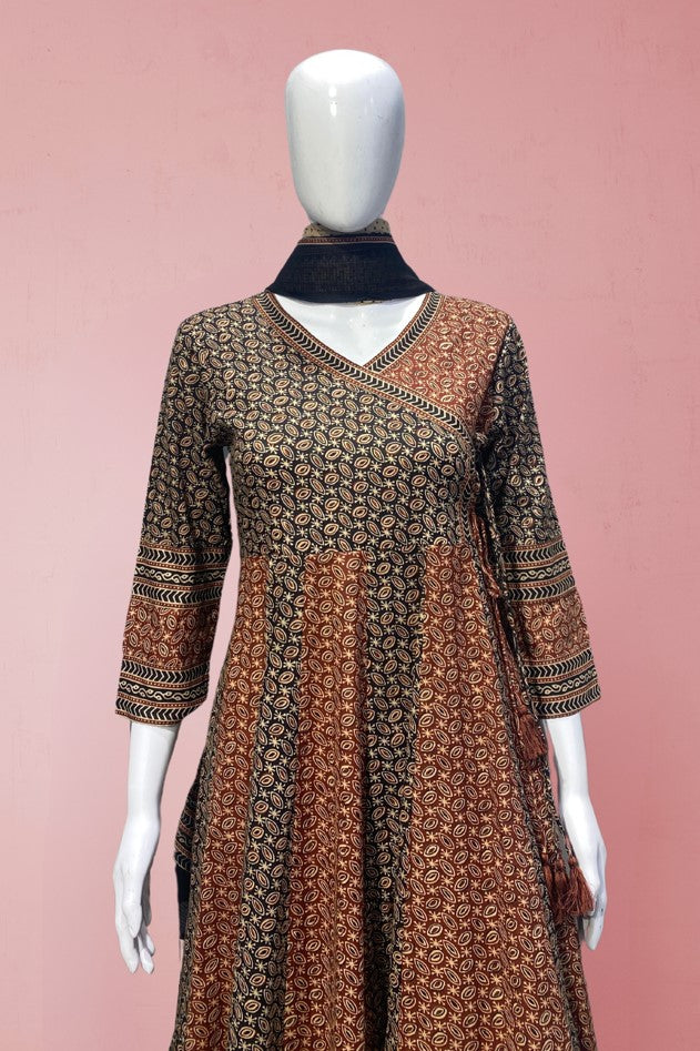 UNGRAKHA STYLE PAIR ROUND