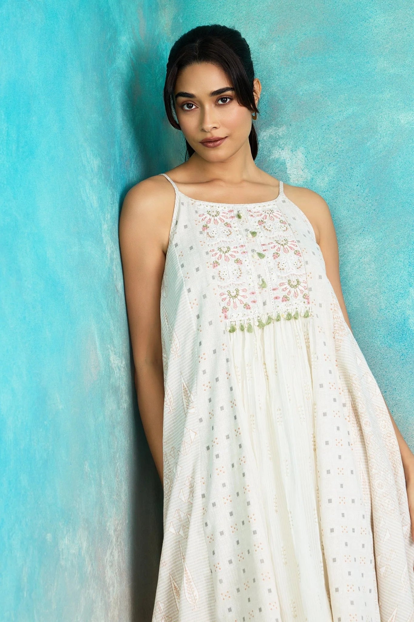 Ivory Embroidered Asymmetrical Kurta Set with Pink Dupatta
