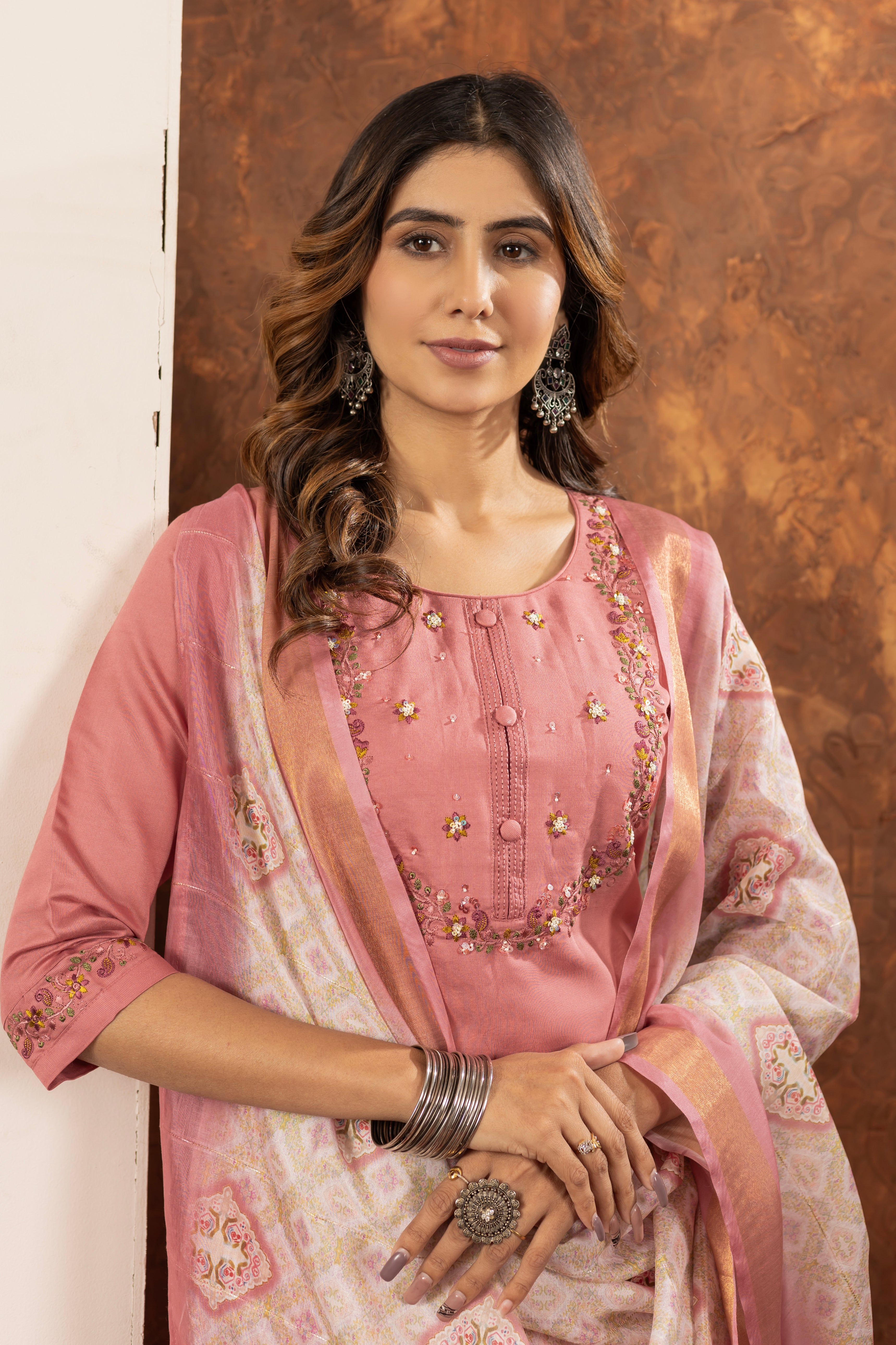 Elegant Women's Kurta Pant Set