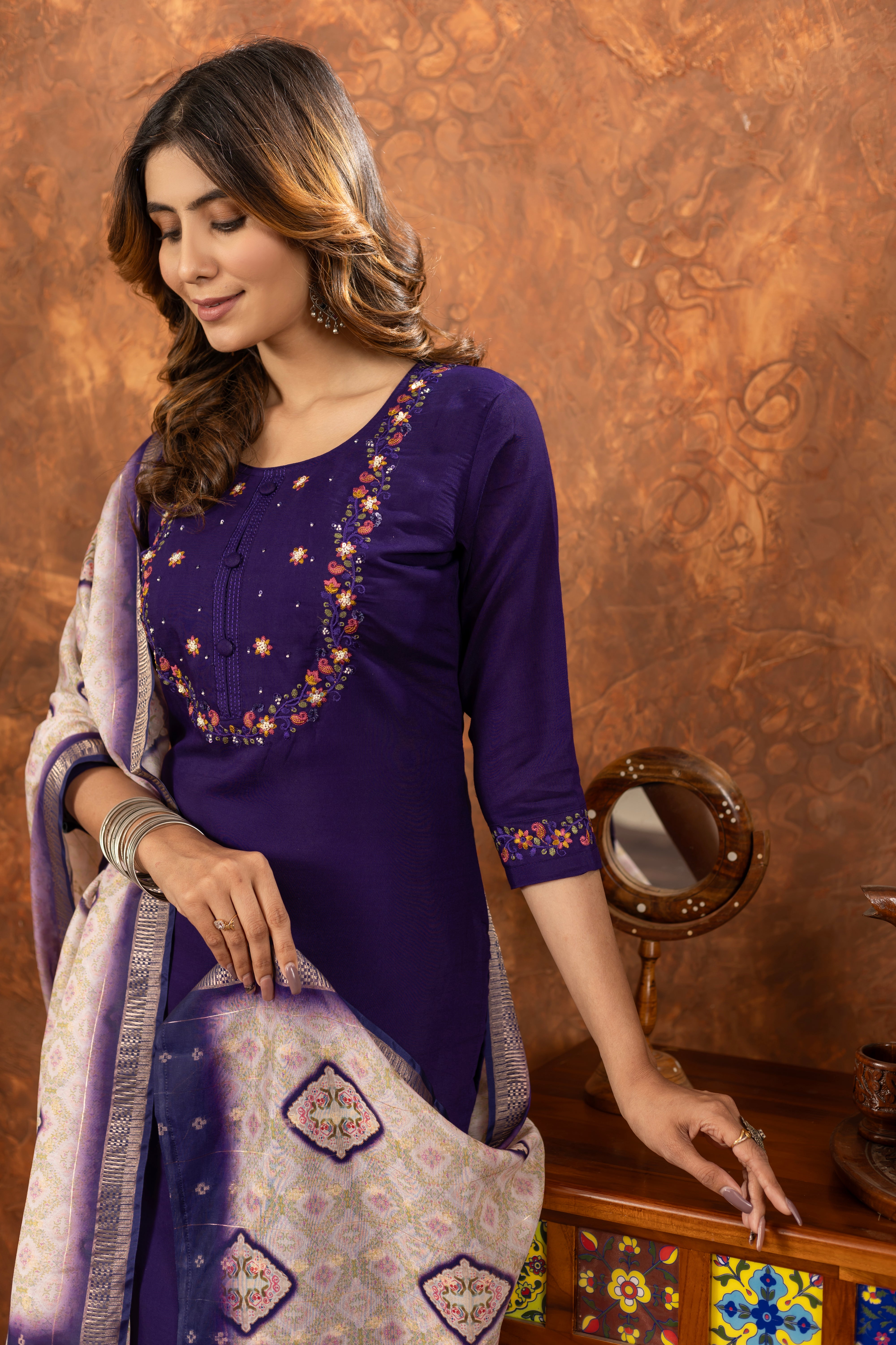 Elegant Women's Kurta Pant Set