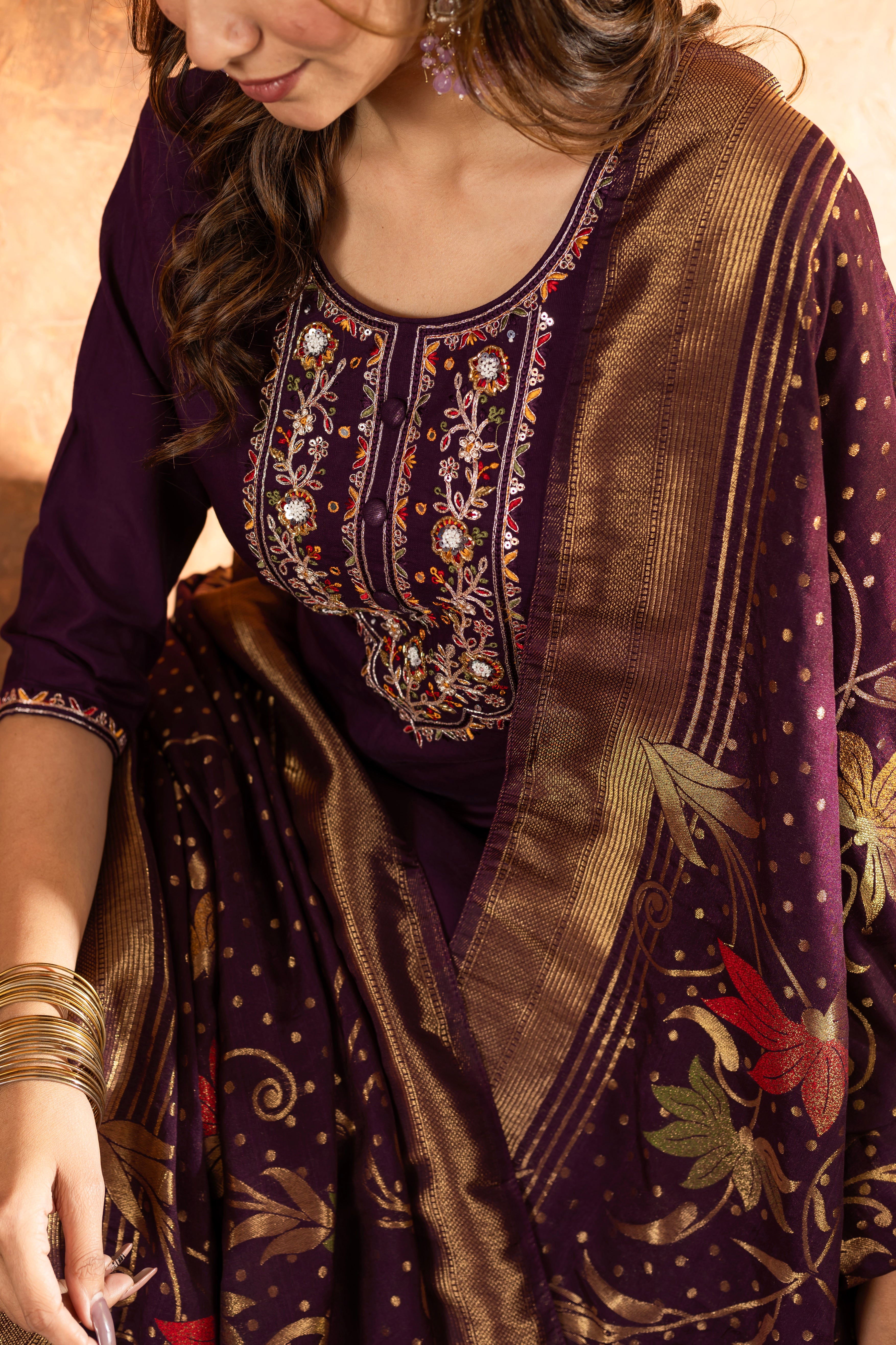 Stylish Women’s Kurta Pant Set