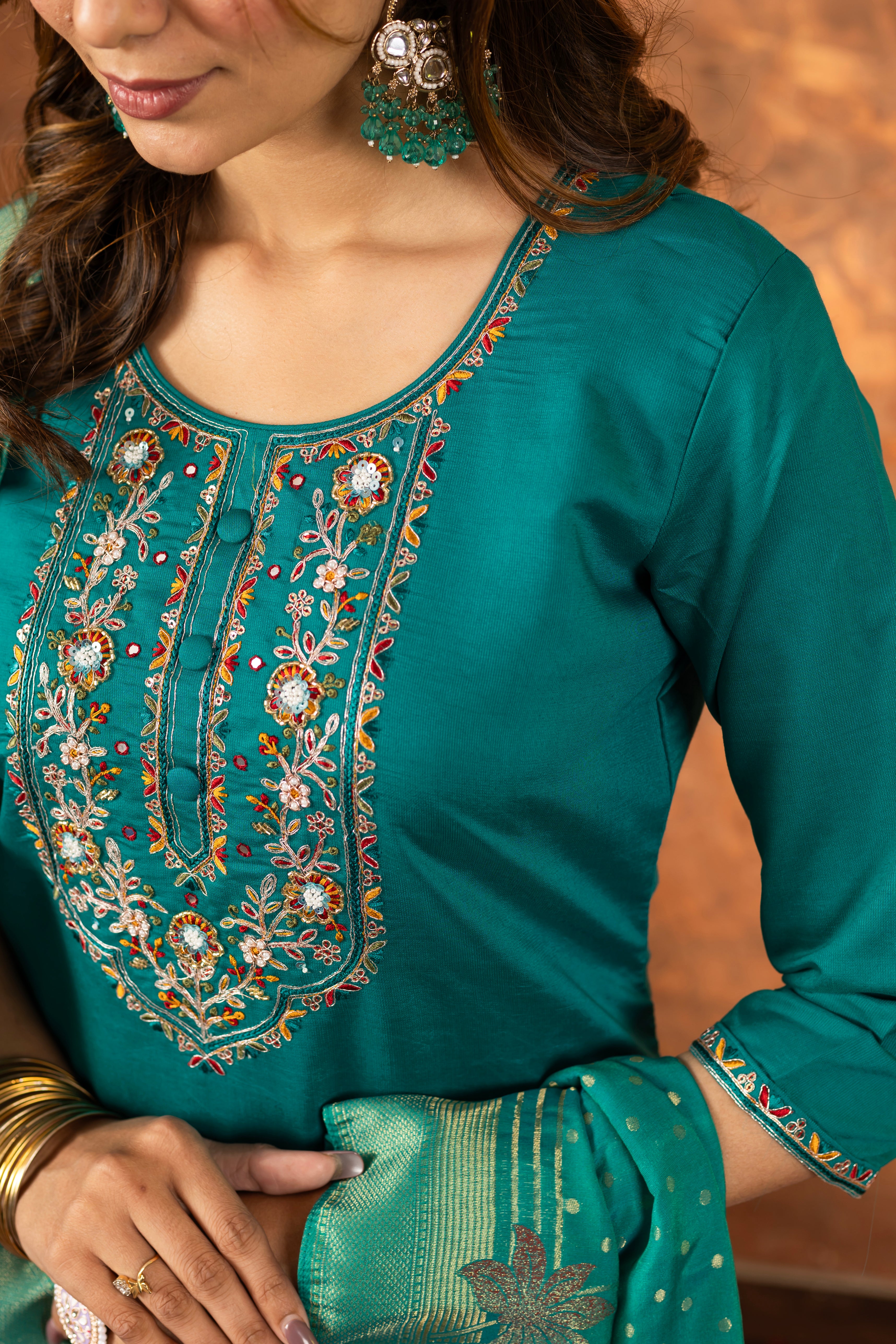 Stylish Women’s Kurta Pant Set