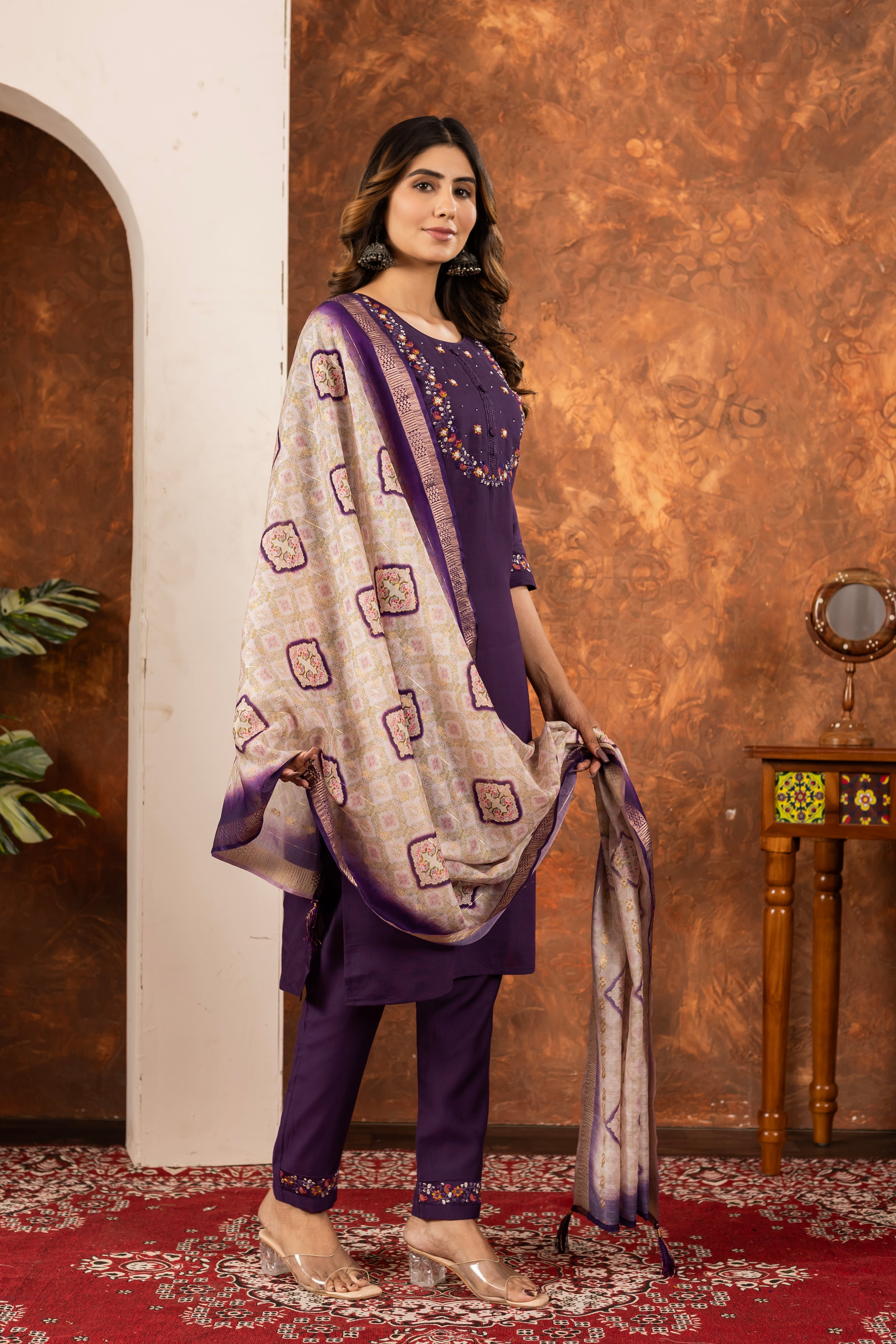 Elegant Women's Kurta Pant Set