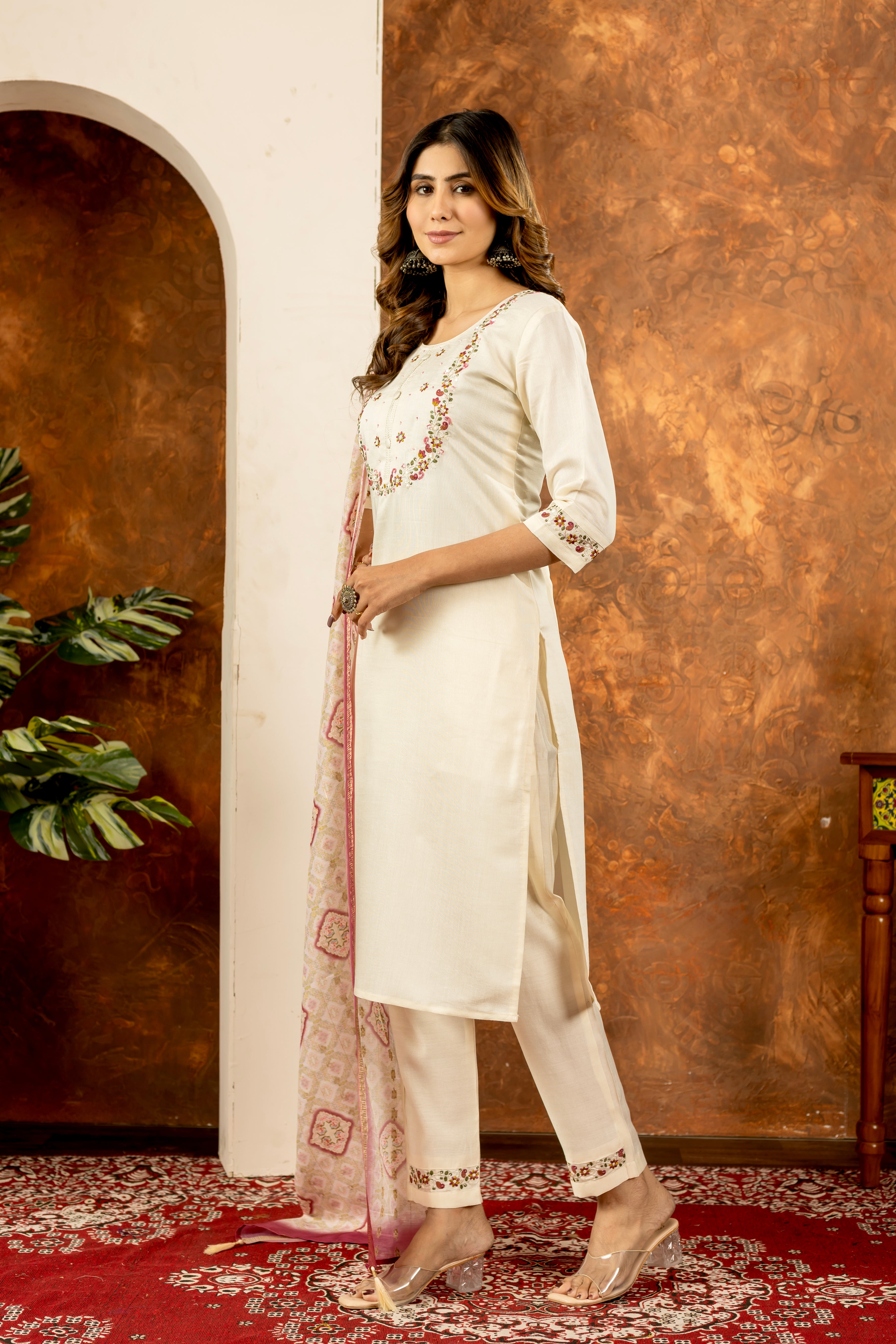 Elegant Women's Kurta Pant Set