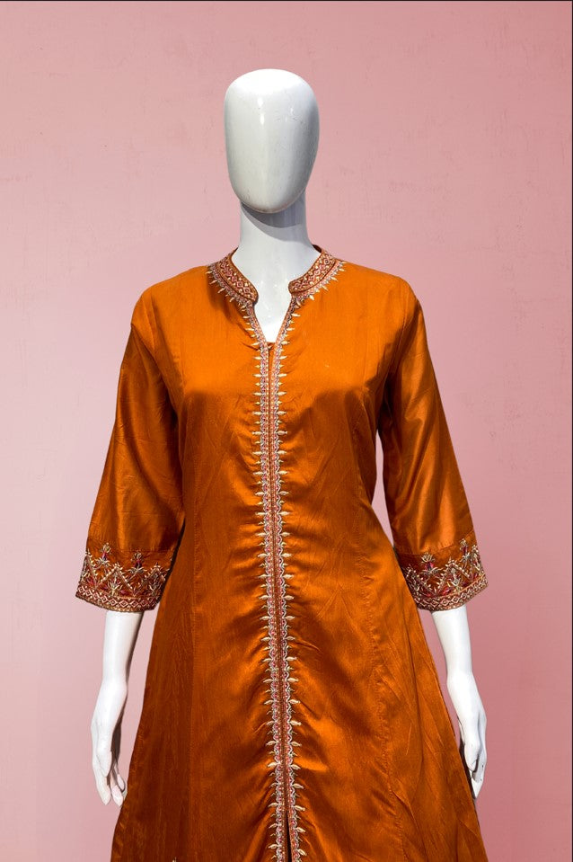 ROUND KURTA WITH A PALAZO