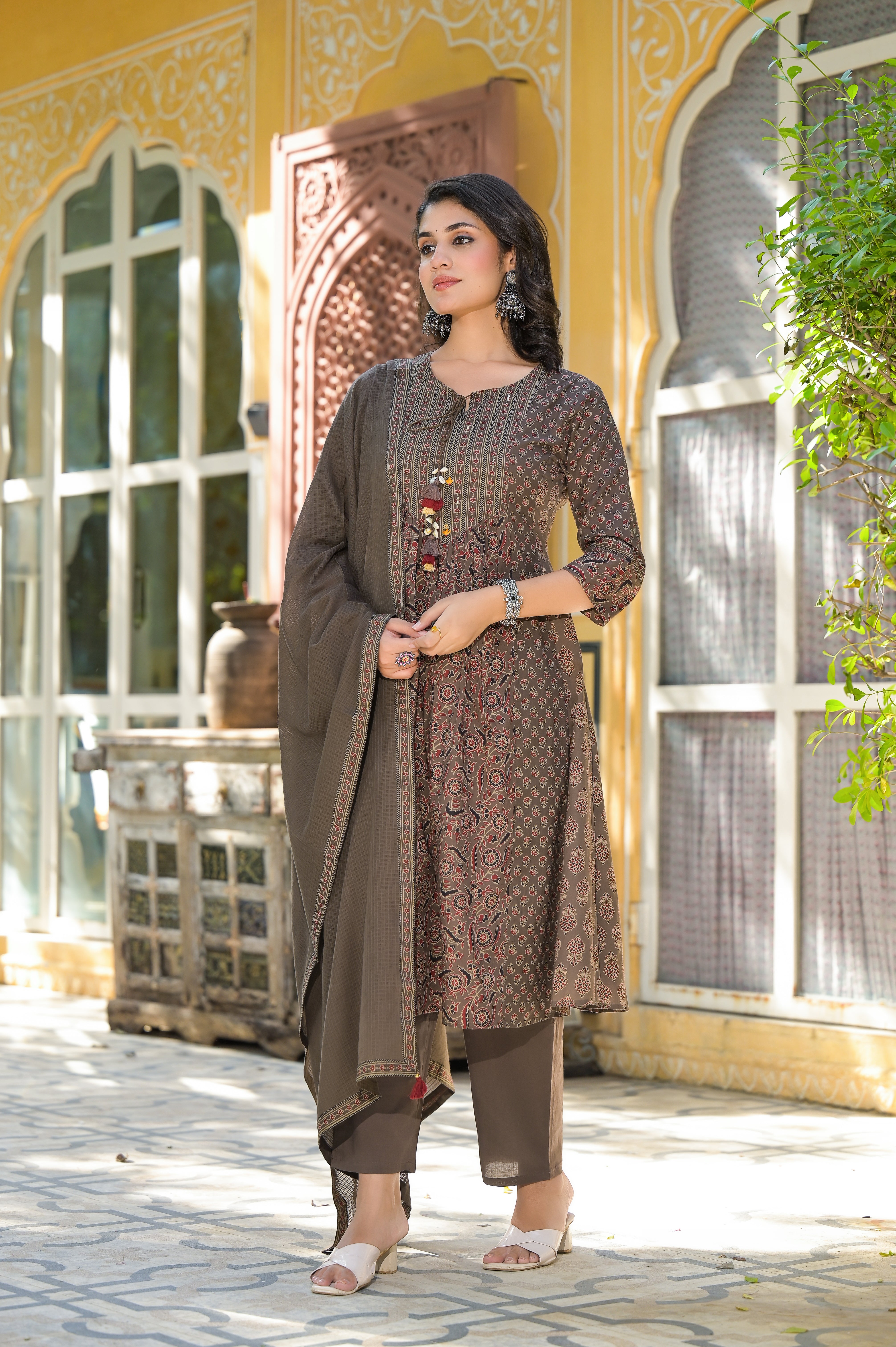 An Anarkali cotton kurta with a pant set is a beautiful and elegant ensemble that combines comfort with traditional charm.