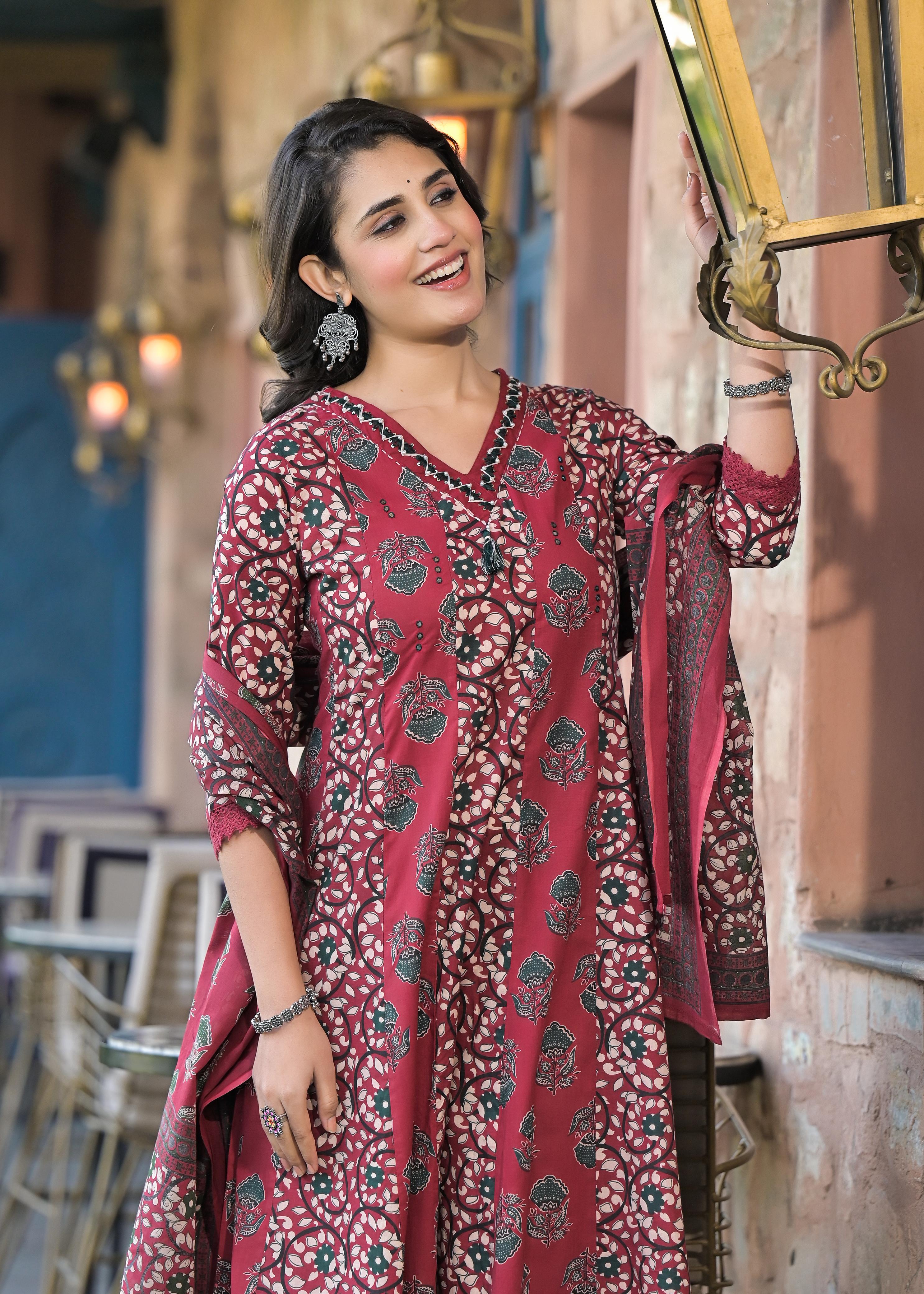 V NECK ANARKALI KURTI WITH PANT